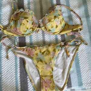 Victoria’s Secret bikini